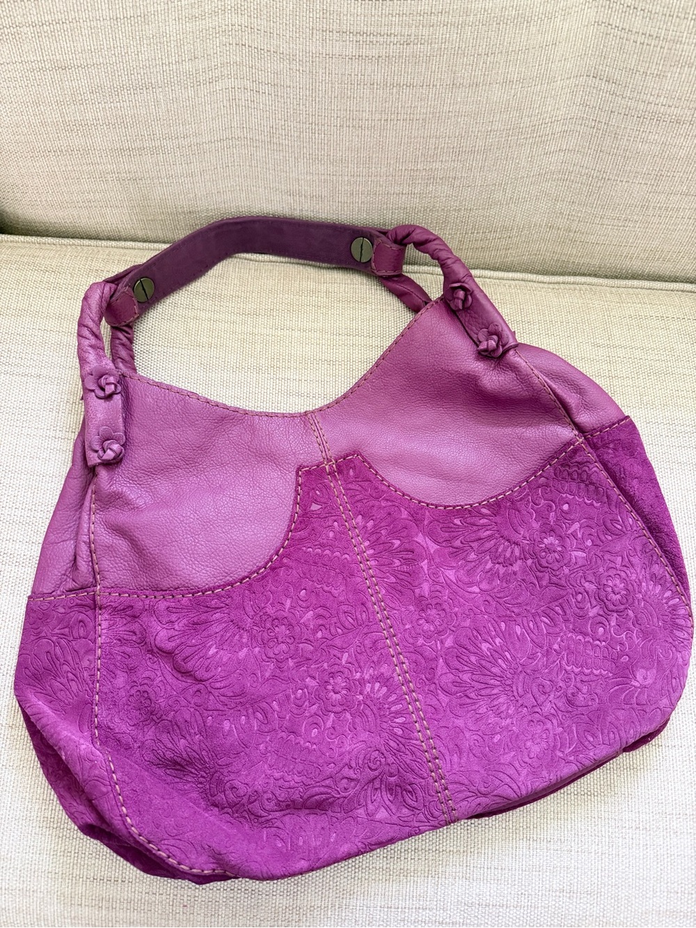 Lucky Brand Mulberry Leather & Floral Embossed in Suede Hobo VTG 2006 EUC